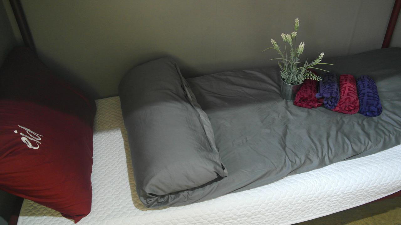 Fnstay Muslim Friendly Guesthouse โซล ภายนอก รูปภาพ