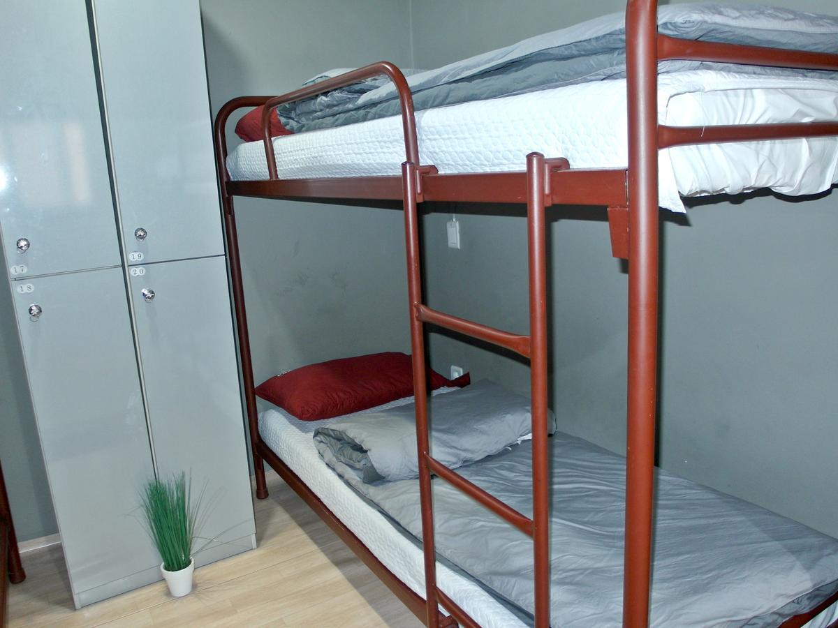 Fnstay Muslim Friendly Guesthouse โซล ภายนอก รูปภาพ