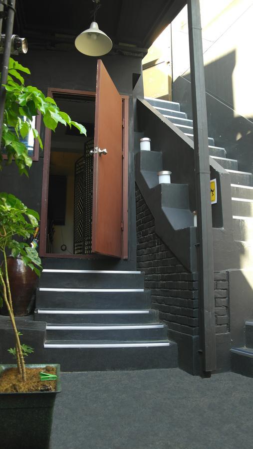 Fnstay Muslim Friendly Guesthouse โซล ภายนอก รูปภาพ