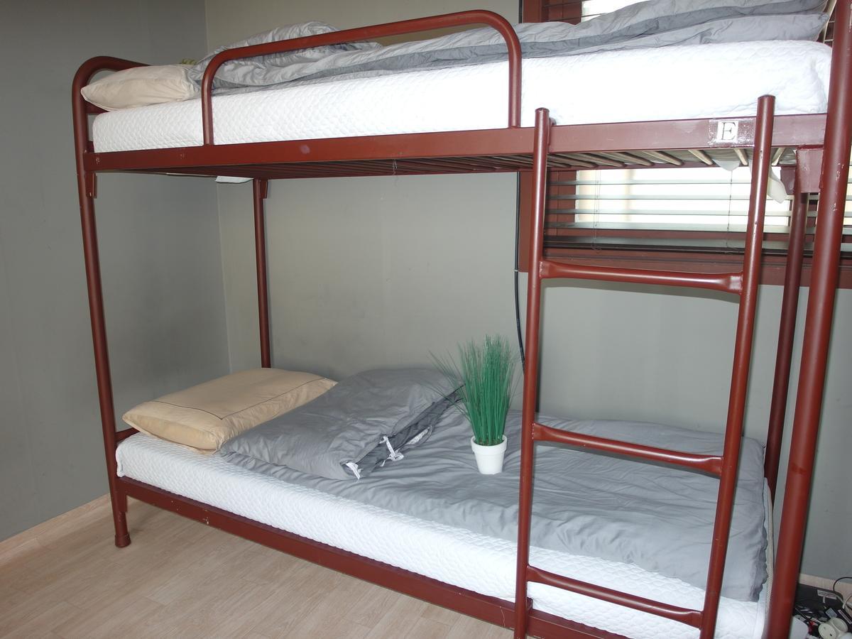 Fnstay Muslim Friendly Guesthouse โซล ภายนอก รูปภาพ